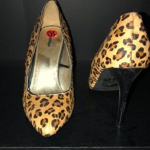 Express leopard print horse hair pumps